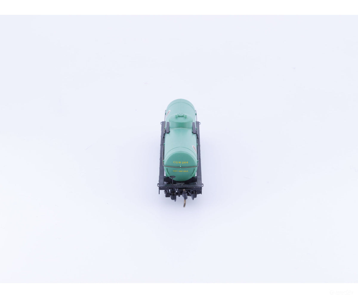 Micro Trains 65310 N 39’ Single Dome Tank Car Chicago Great Western (CGW) 364 - Freight Cars