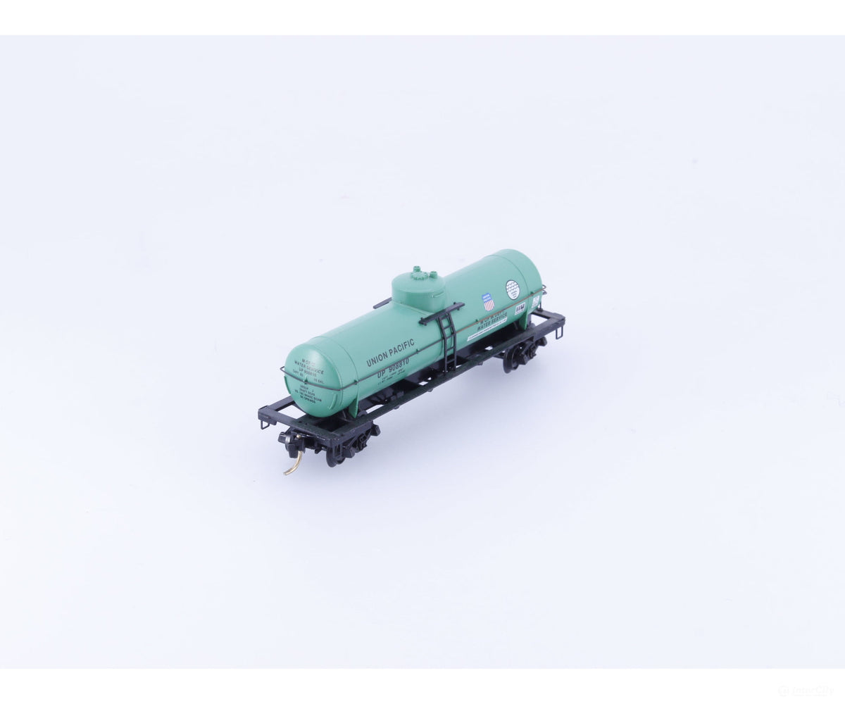 Micro Trains 65340 N 39’ Single Dome Tank Car Water Service Union Pacific (UP) 908810 - Freight Cars