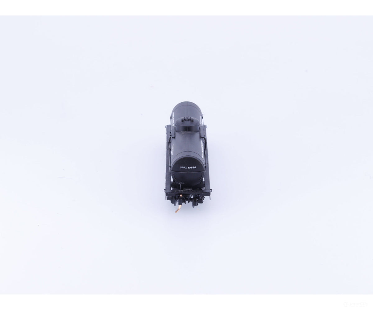 Micro Trains 65370 N 39’ Single Dome Tank Car #2 United States Army (USAX) 10936 - Freight Cars