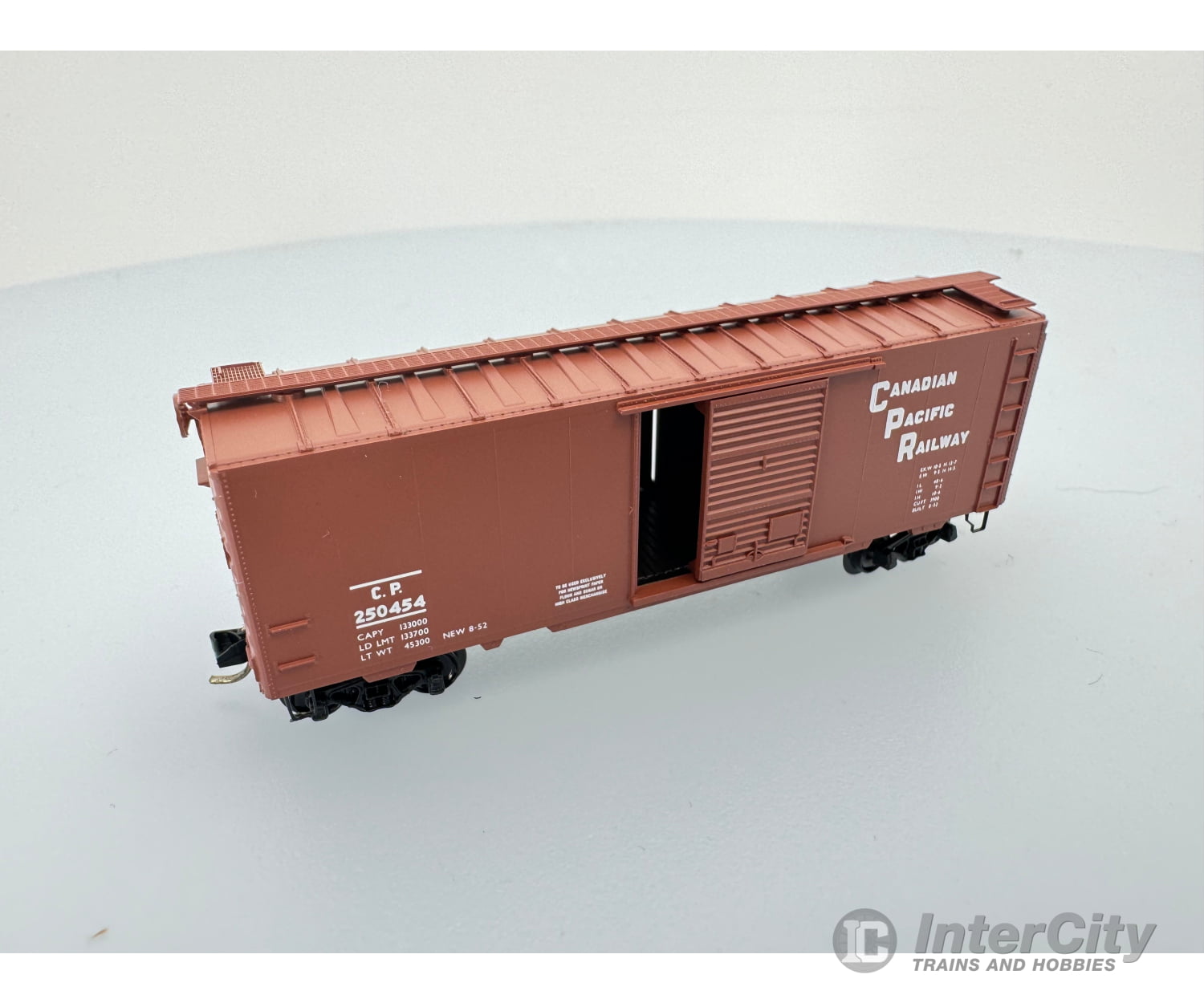 Micro Trains 69700 N 40’ Steel Box Car W/Roof Walk. #435 Of 435 Canadian Pacific (Cp) 250454