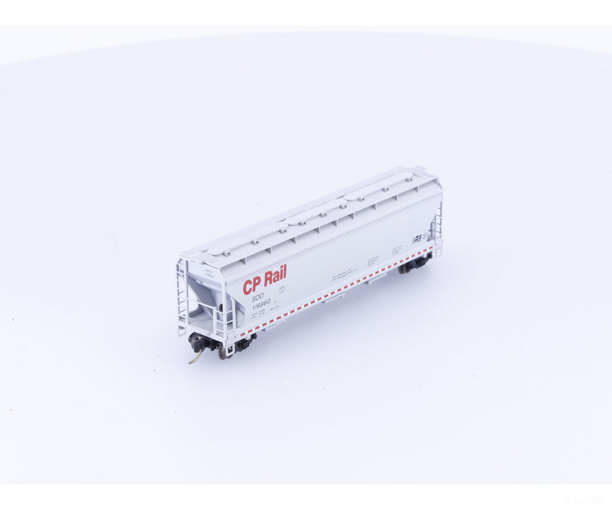 Micro Trains 94090 N 3 Bay ACF Covered Hopper (SOO) Canadian Pacific (CP) 116960 (#2) - Freight Cars