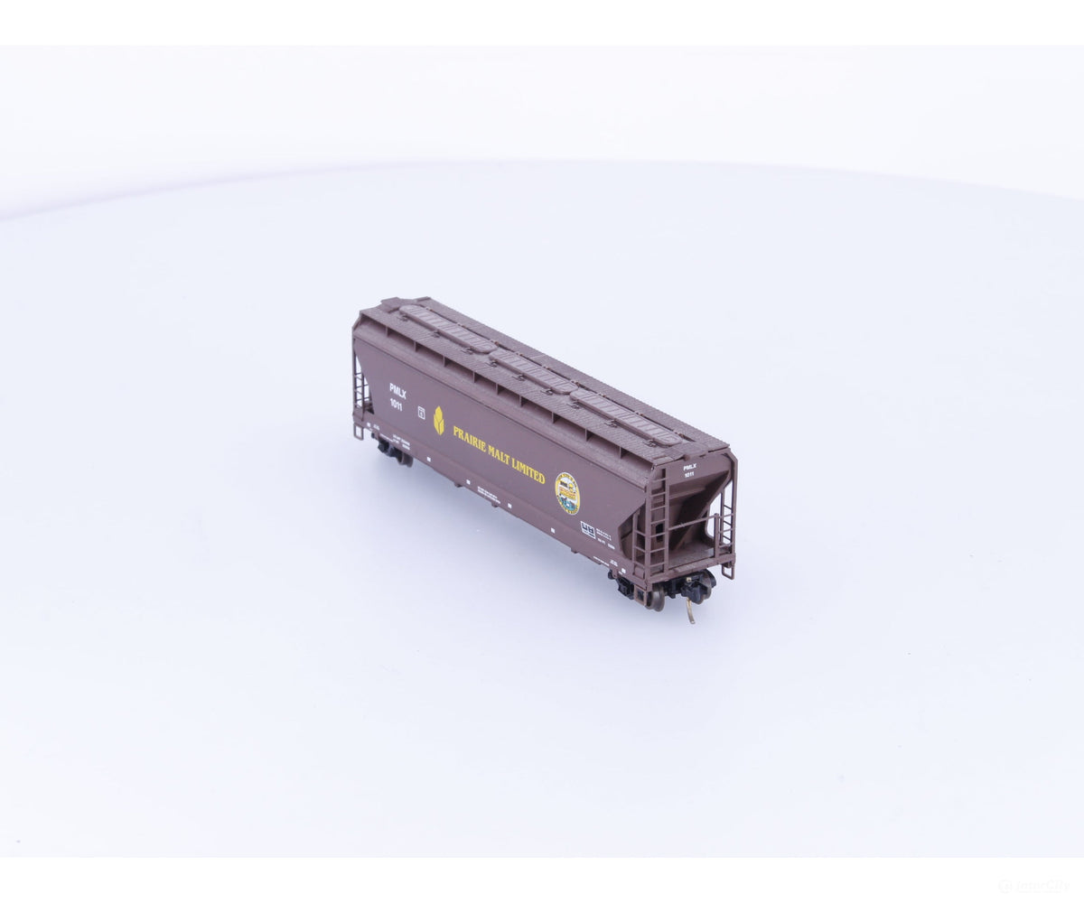 Micro Trains 94130 N 3 Bay ACF Covered Hopper Prairie Malt (PMLX) 1011 - Freight Cars