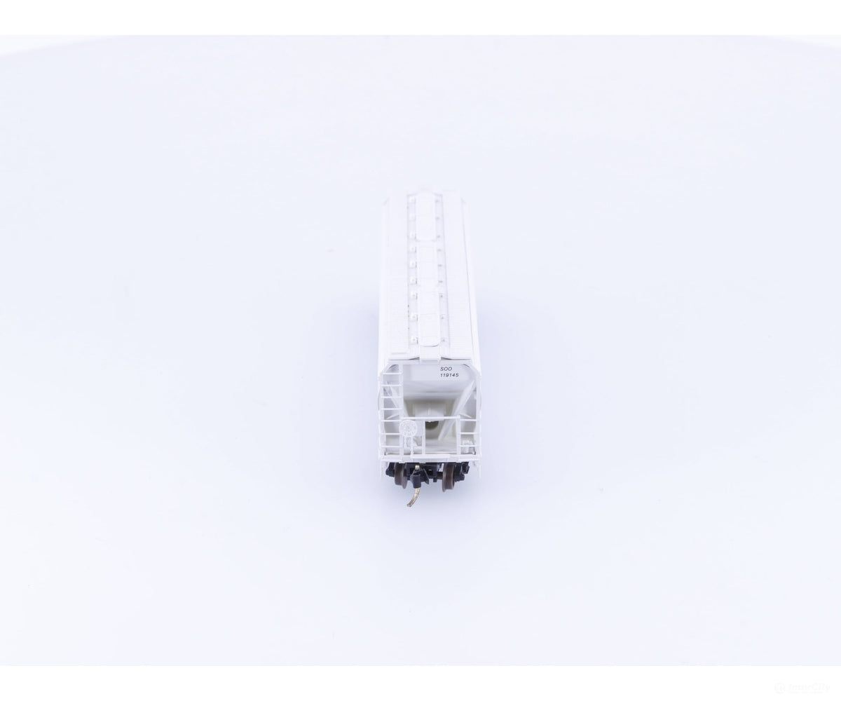 Micro Trains 94140 N 3 Bay ACF Covered Hopper (SOO) Canadian Pacific (CP) 119145 - Freight Cars
