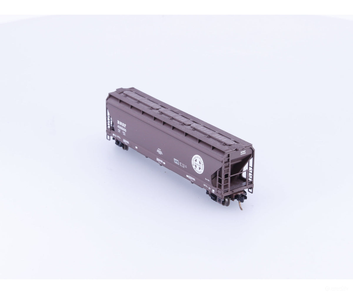 Micro Trains 94180 N 3 Bay ACF Covered Hopper Burlington Northern Santa Fe (BNSF) 420505 - Freight Cars