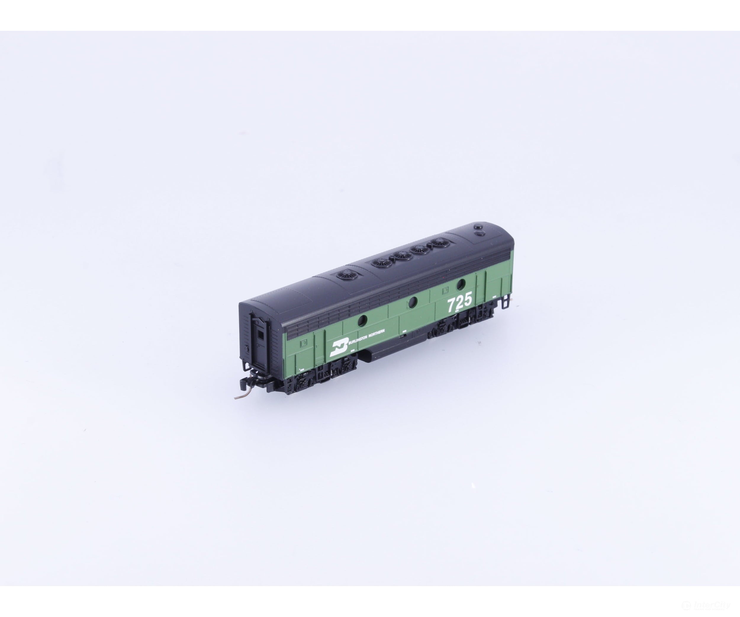 Micro Trains 98002251 Z F7 Powered B-Unit Diesel Locomotive Burlington Northern (BN) 725 - Locomotives
