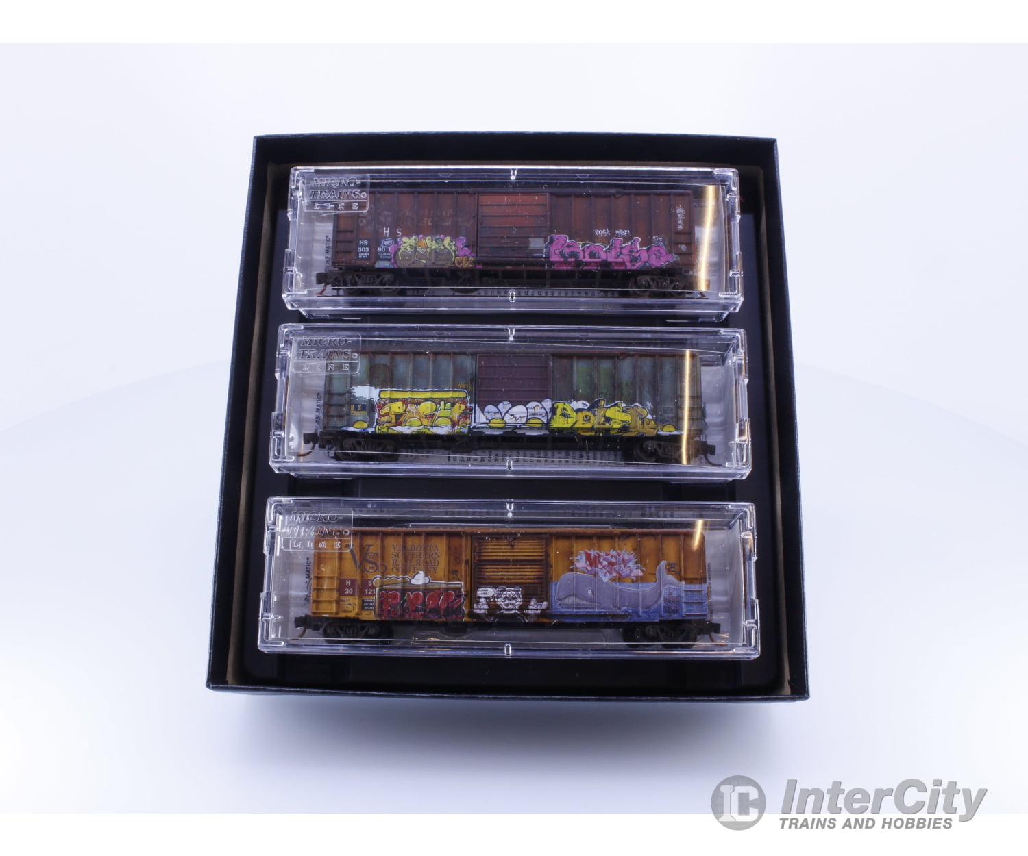 Micro Trains 99305370 N 50’ Boxcar 3 Pack Weathered with Graffiti Hartford & Slocumb (HS) 30390,75035,30121 Freight Cars
