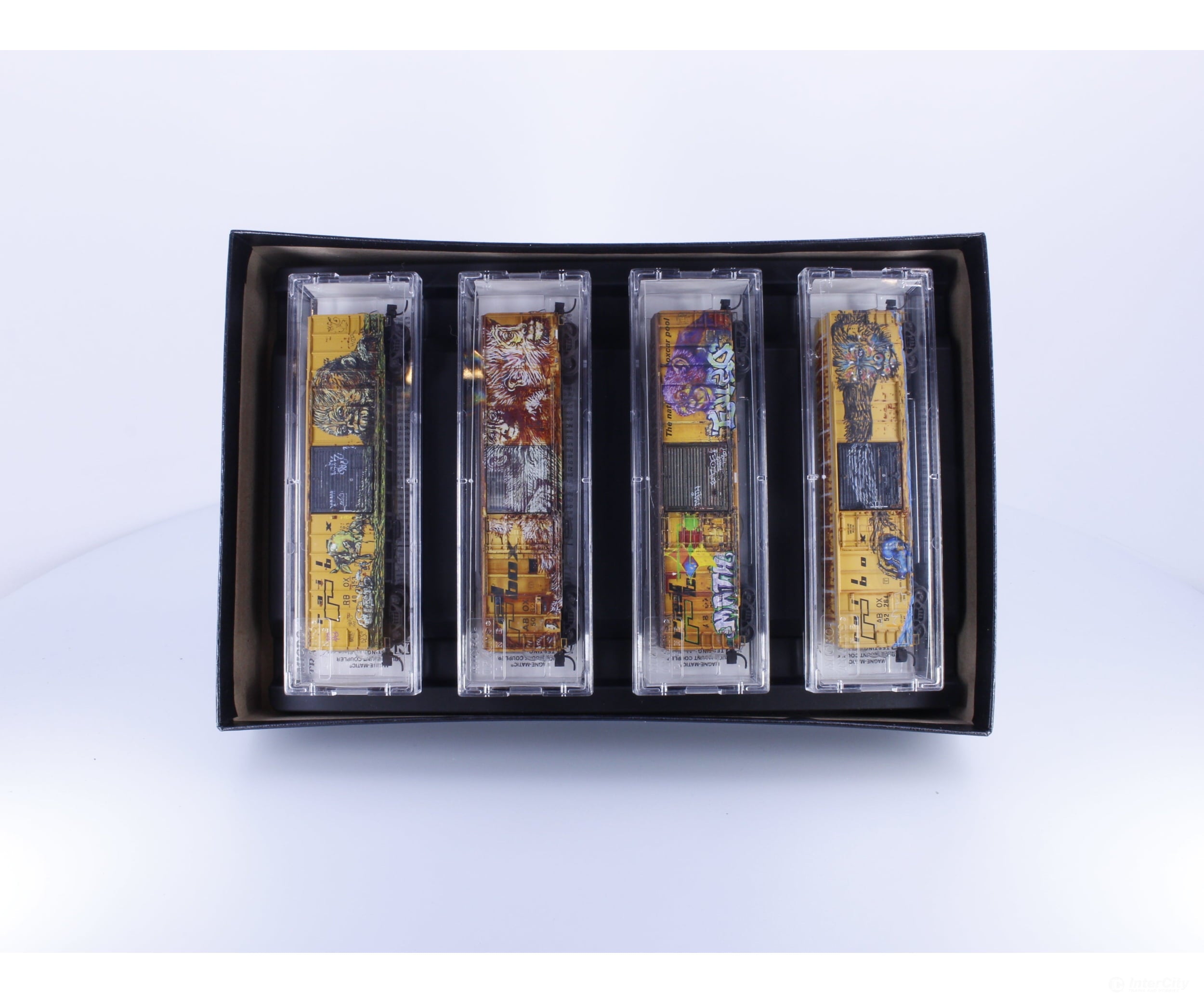 Micro Trains 99305600 N Railbox Graffiti Box Cars 4 Pack Railbox (RBOX) Freight Cars