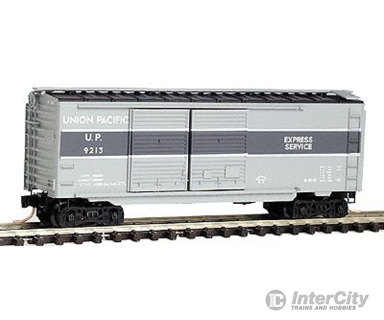 Micro Trains N 23270 40 Standard Boxcar Double Doors -- Union Pacific #9213 (Light Gray W/Dark White