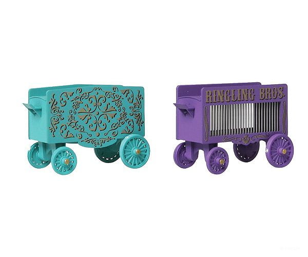 Micro Trains N 47000069 Circus Wagon 2-Piece Set - Assembled -- Ringling Bros. And Barnum & Bailey 1