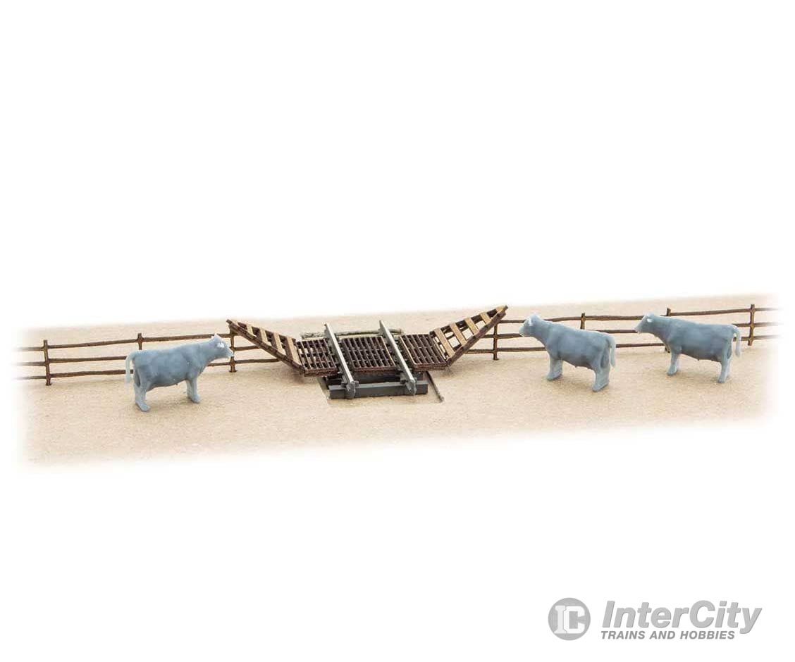 Micro Trains N 49945040 Cattle Guard and Fence - Kit - Guard and 36’’ of Fencing Other Scenery
