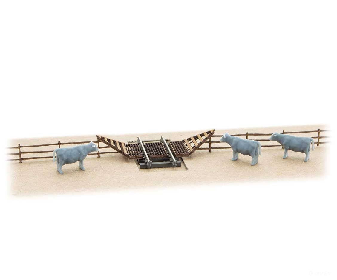 Micro Trains N 49945040 Cattle Guard and Fence - Kit - Guard and 36’’ of Fencing Other Scenery