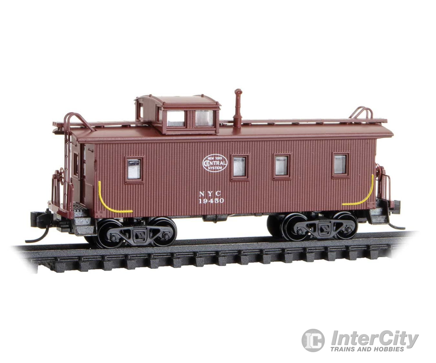 Micro Trains N 5100380 34’ Wood-Sheathed Caboose With Straight Cupola - New York Central #19450