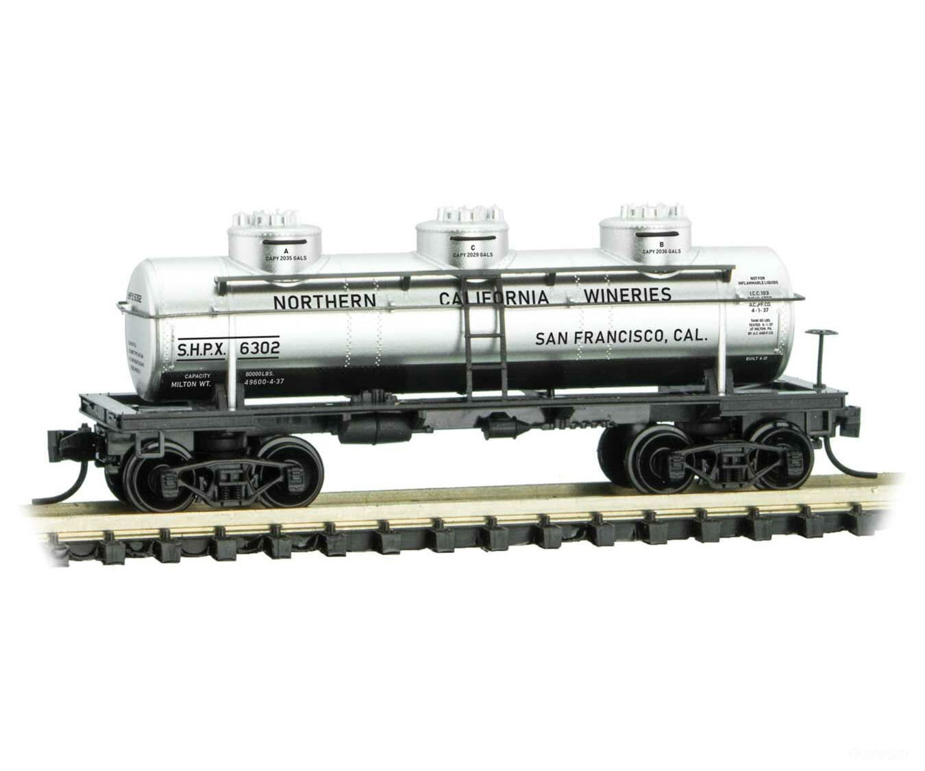 Micro Trains N 6600150 3-Dome Tank Car - Ready To Run -- Northern California Wineries Shpx 6302