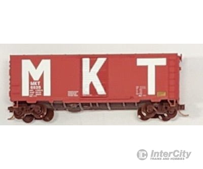 Micro Trains N 7300082 40 Standard Boxcar W/Single Door -- Missouri Kansas & Texas #5535 (Red White