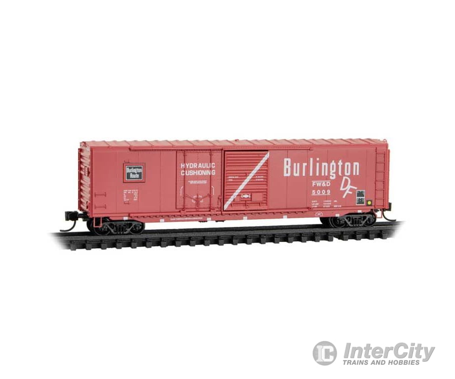 Micro Trains N 7600180 50’ Plug & Sliding Door Boxcar No Roofwalk - Chicago Burlington & Quincy #5009 (red white black