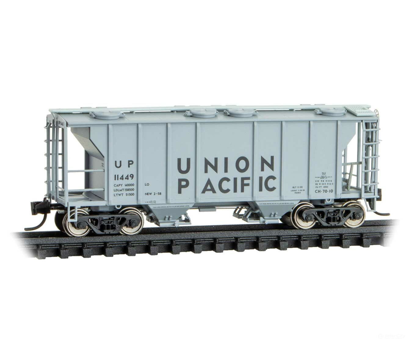 Micro Trains N 9500032 Ps-2 2-Bay Covered Hopper - Ready To Run -- Union Pacific #11449 (Gray Black)