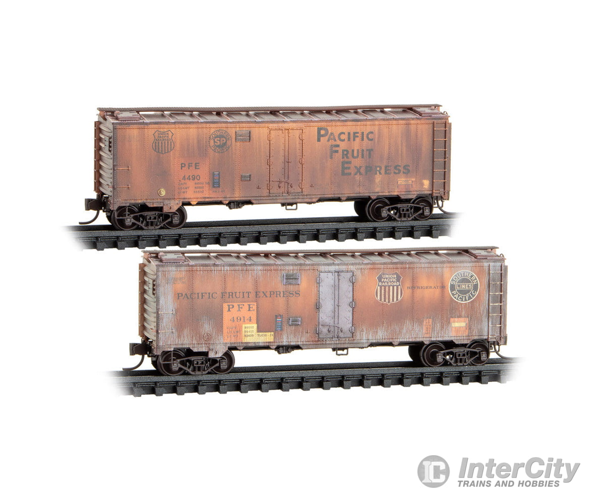 Micro Trains N 98305098 40’ Steel Ice Reefer 2-Pack - Pacific Fruit Express #4914 4490 (Weathered orange Boxcar Red)