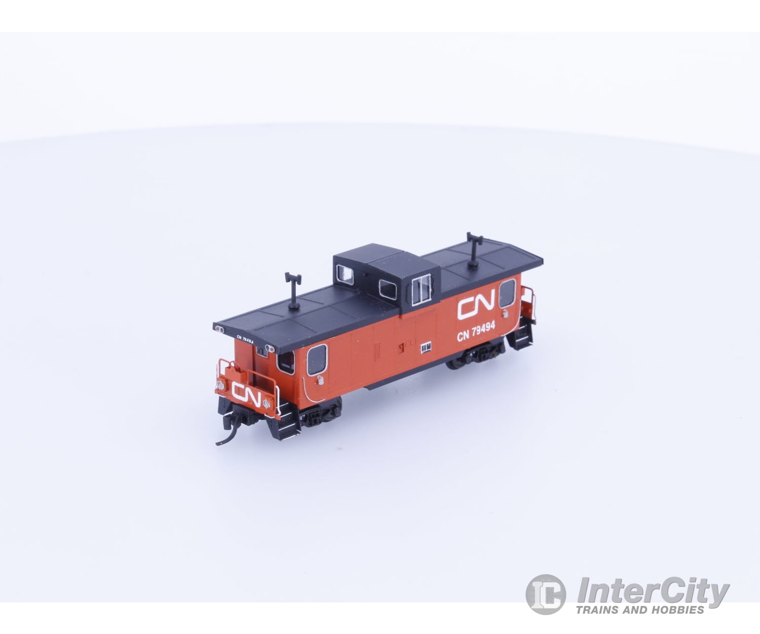 Micro Trains N Point St. Charles Caboose Canadian National (CN) 79494 Freight Cars