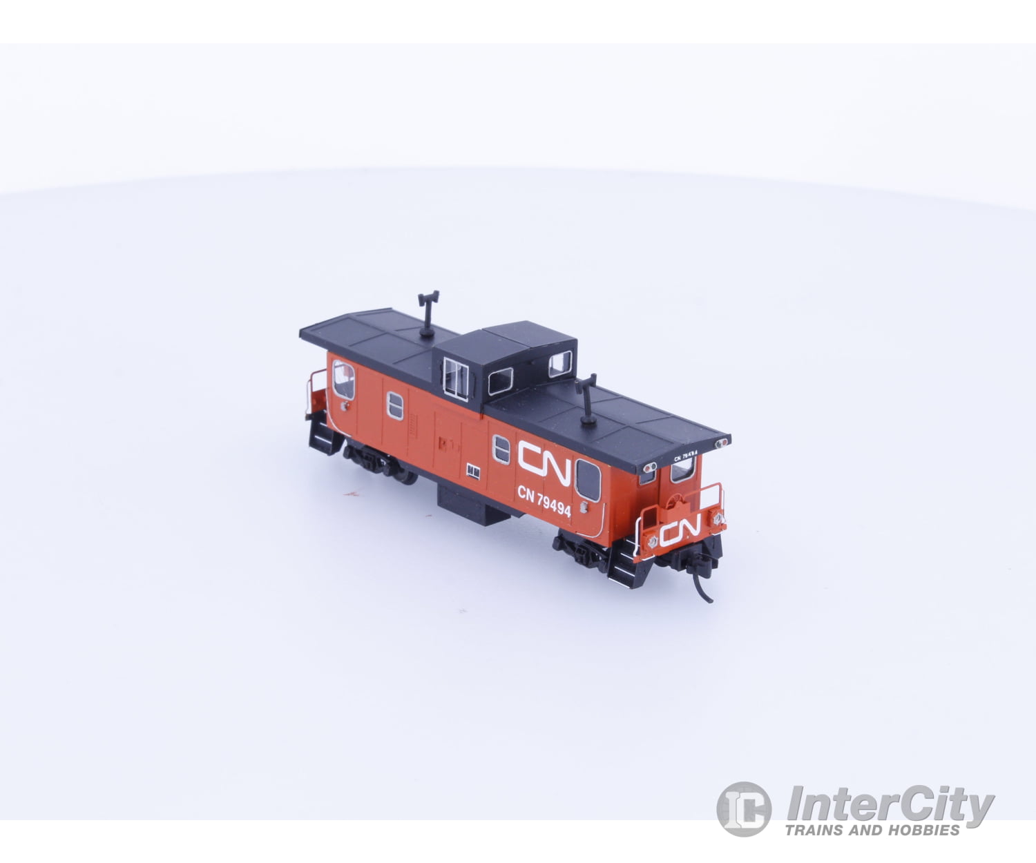 Micro Trains N Point St. Charles Caboose Canadian National (CN) 79494 Freight Cars