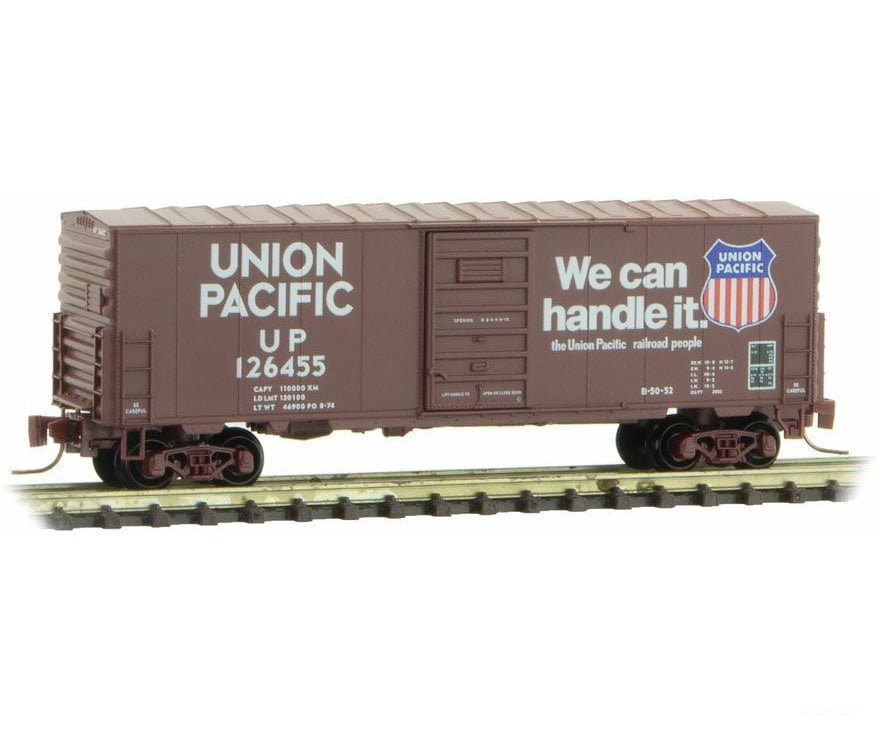 Micro Trains Z 50300191 40 Single-Door Boxcar No Roofwalk - Ready To Run -- Union Pacific 126455