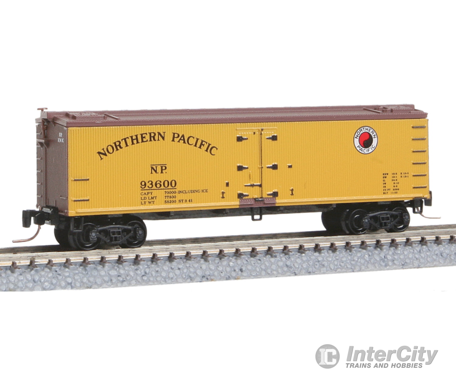 Micro Trains Z 99400060 40 Double-Sheathed Wood Reefer 4-Car Runner Pack - Ready To Run -- Northern