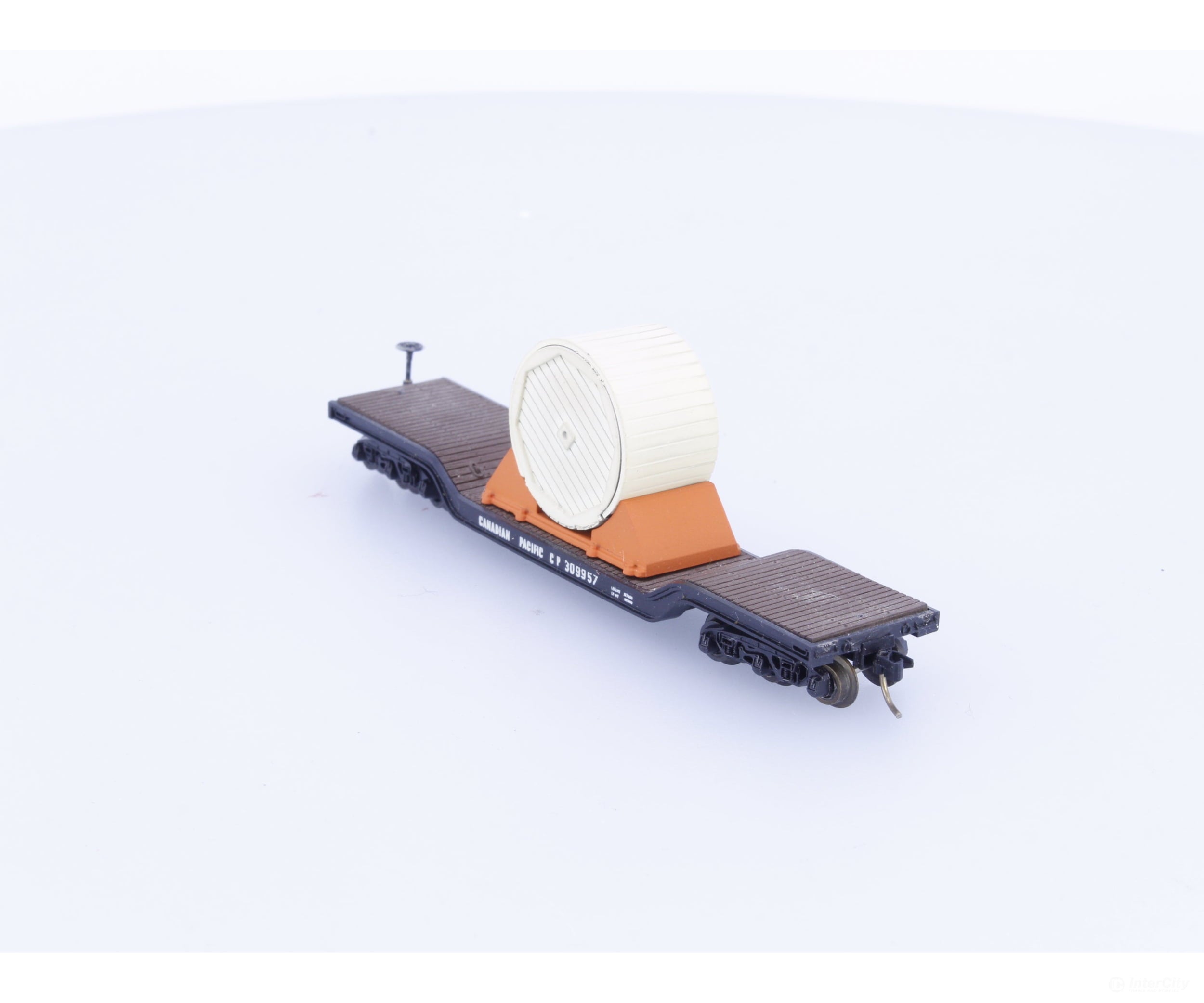 Minitrix 309957 N Depressed Center Flat Car Canadian Pacific (CP) 309957 - Freight Cars
