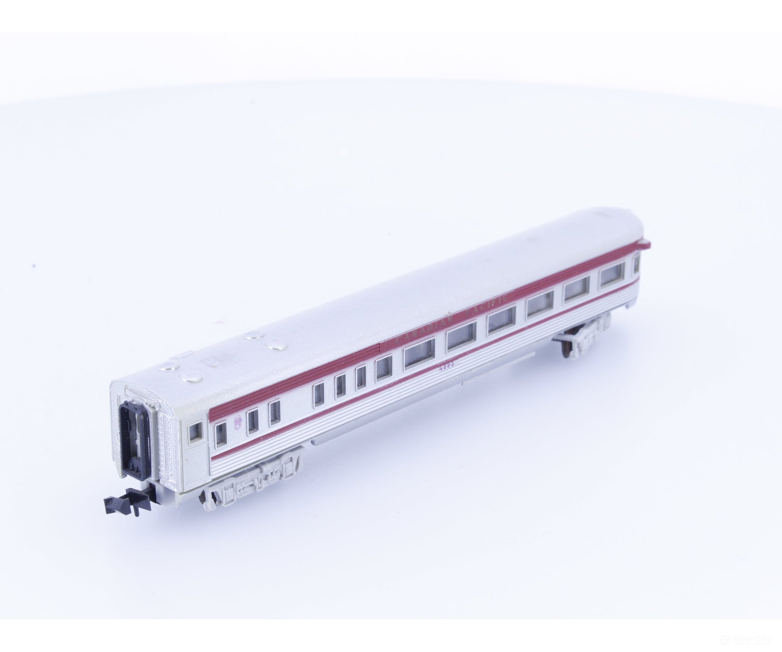 Minitrix 3298 N Passenger Observation Car Canadian Pacific (CP) 4893 - Passenger Cars