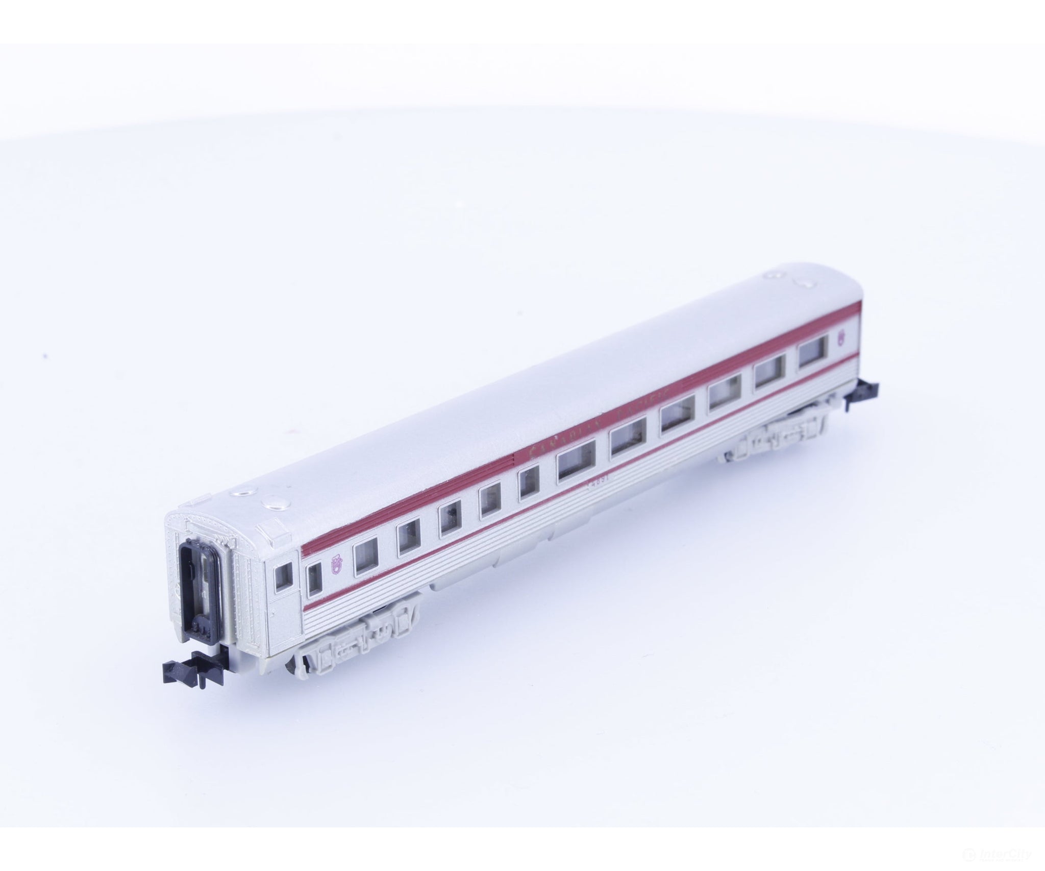Minitrix 51303600 N Passenger Car Canadian Pacific (CP) 4891 - Passenger Cars