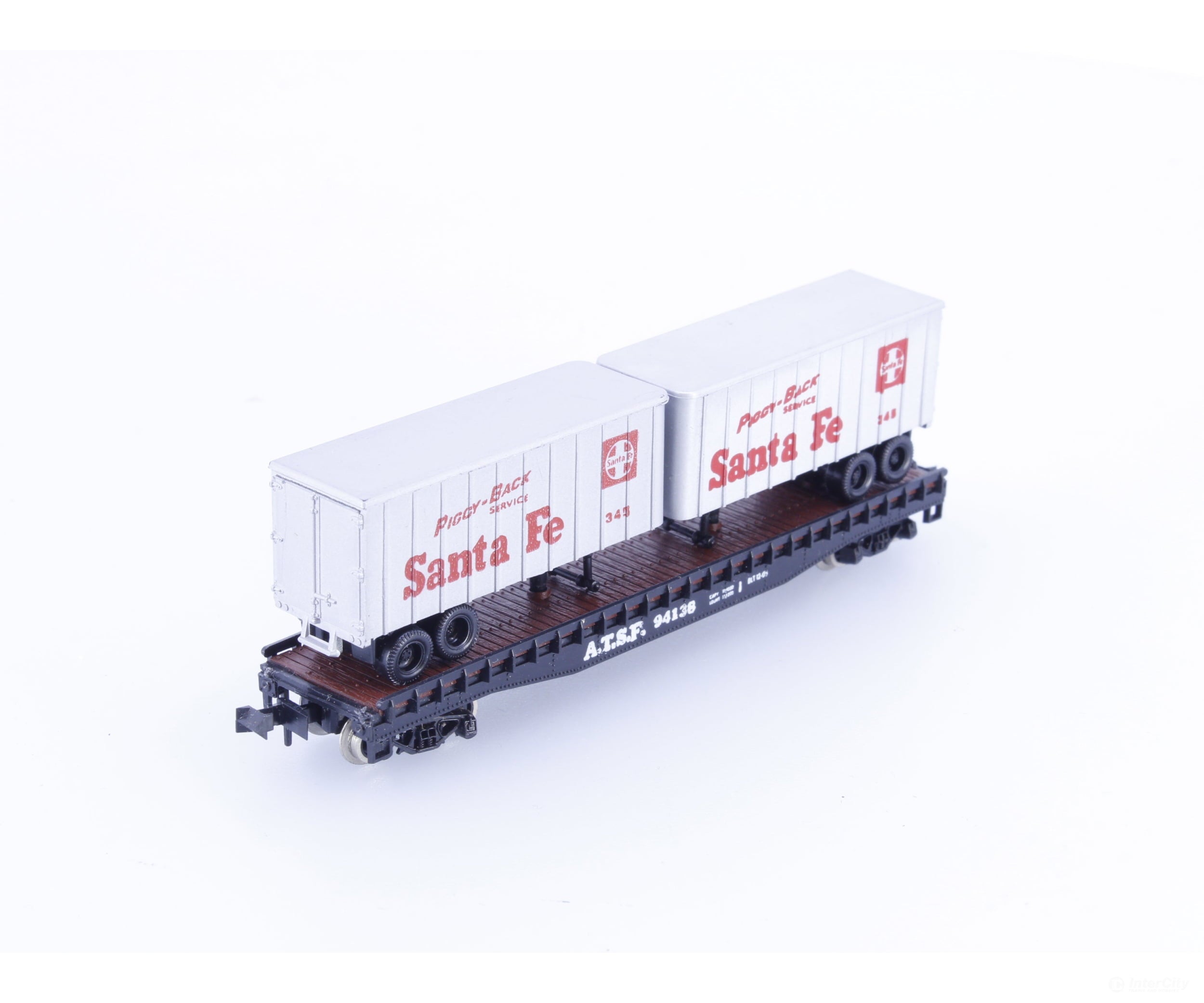 Minitrix 51314900 N Piggyback Flatcar with 2 Trailers Atchison Topeka and Santa Fe (ATSF) 94138 - Freight Cars