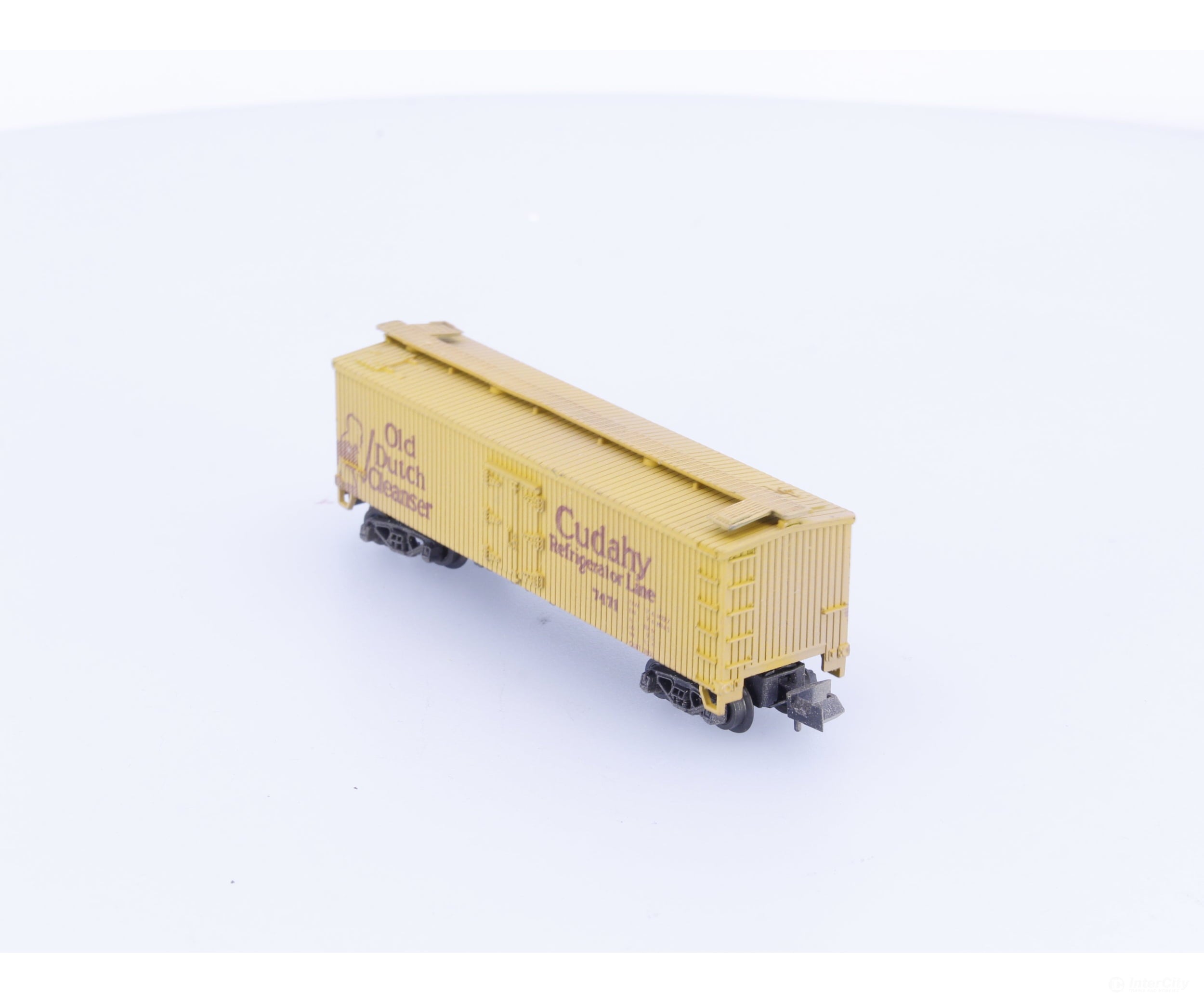 Minitrix 51318300 N 40’ Refrigerator Boxcar Old Dutch Cleanser 7471 Freight Cars