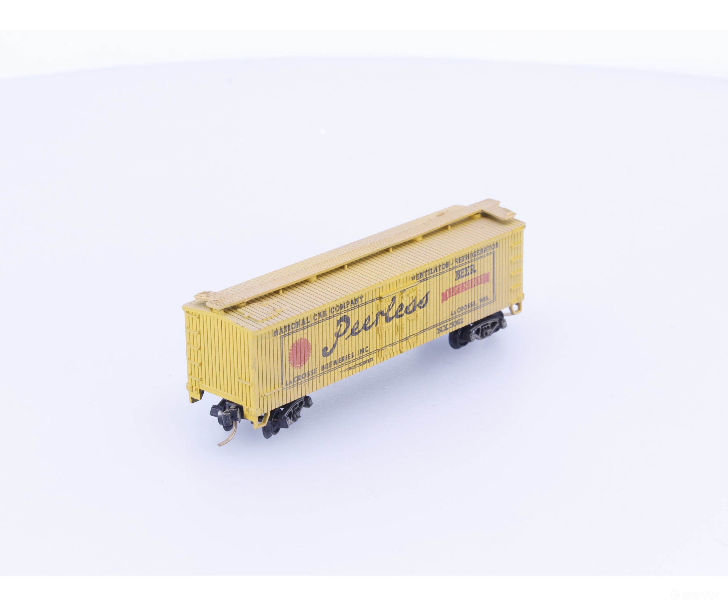 Minitrix 51318800 N 40’ Refrigerator Boxcar Peerless Beer (NX) 3062 Freight Cars
