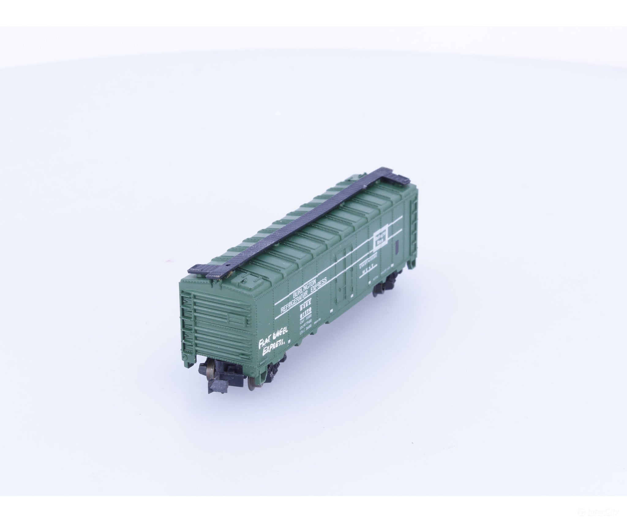 Minitrix 51324600 N 40’ Refrigerator Boxcar (BREX) Burlington Northern (BN) 67170 Freight Cars