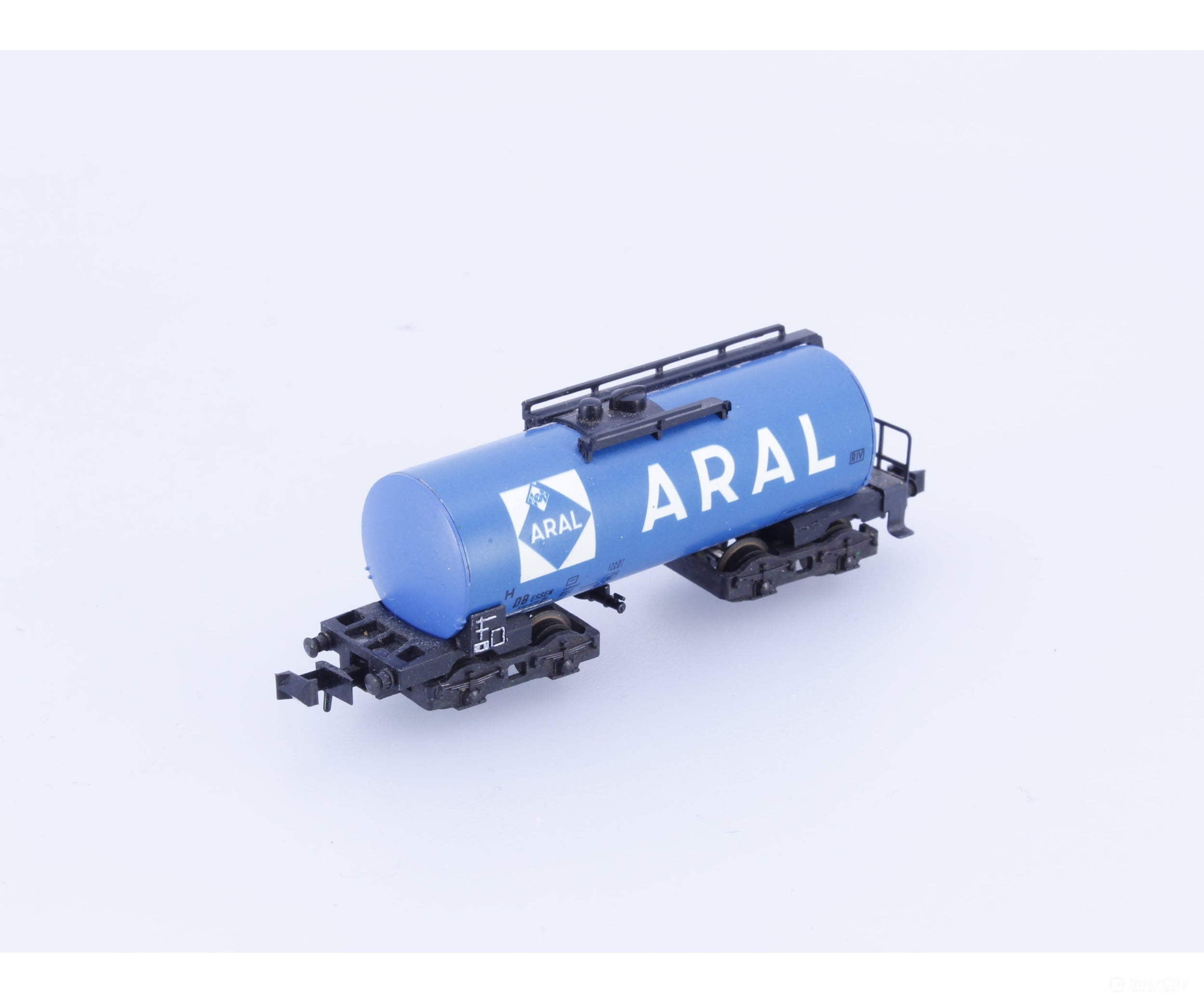 Minitrix 51326300 N Single Dome Tank Car Aral DB (Germany) 510879 Freight Cars