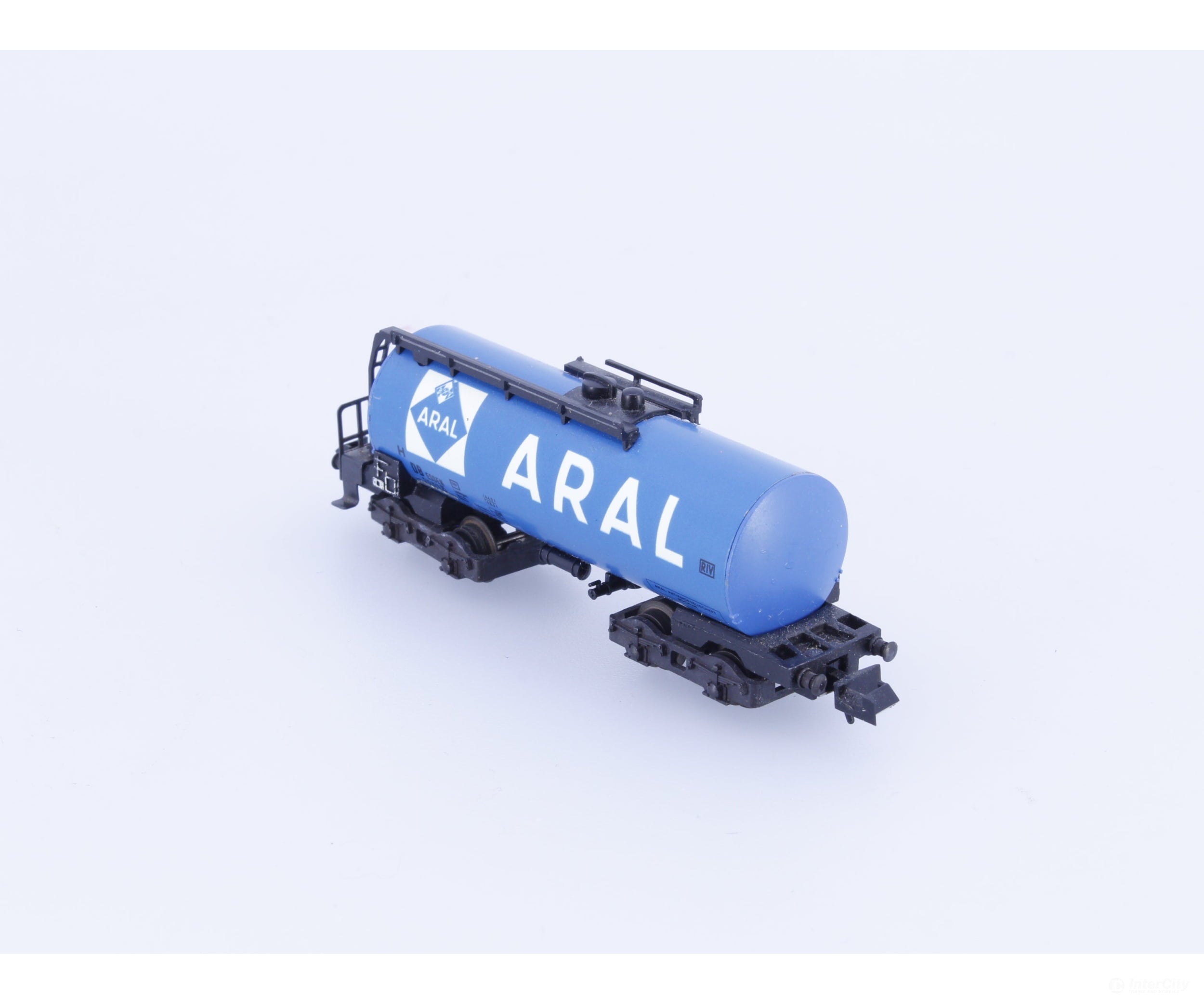 Minitrix 51326300 N Single Dome Tank Car Aral DB (Germany) 510879 Freight Cars