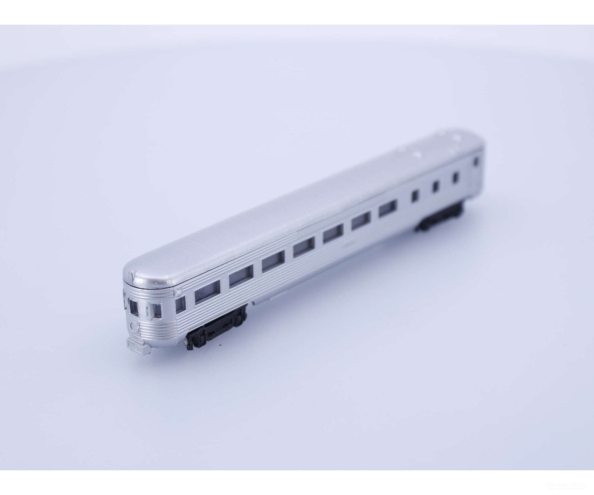 Model Power 3040 N Observation Passenger Car Undecorated Passenger Cars