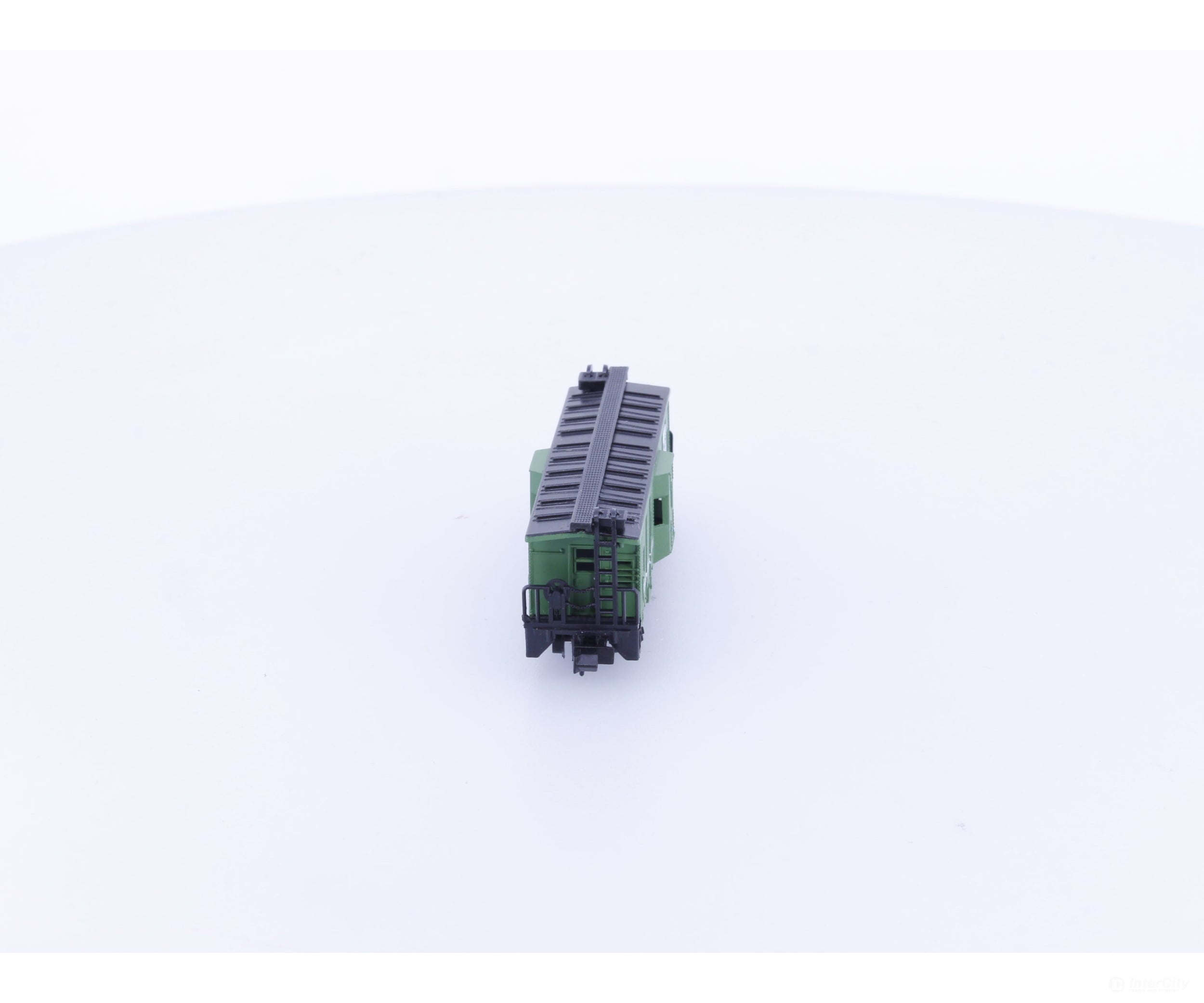 Model Power 3120 N Bay Window Caboose Burlington Northern (BN) - Freight Cars