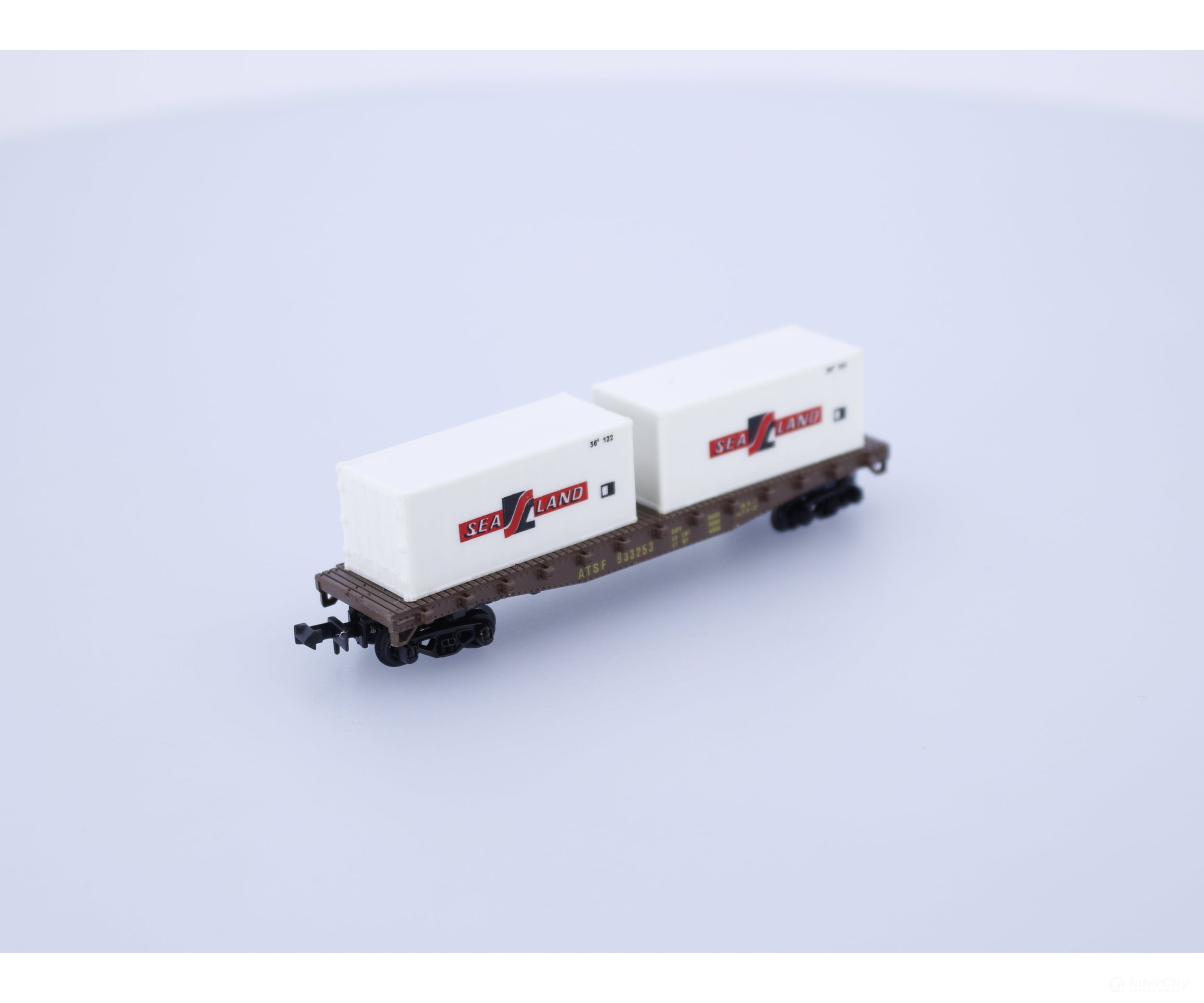 Model Power 4002 N SeaLand Container Flat Car Atchison Topeka and Santa Fe (ATSF) 933253 (#2) Freight Cars