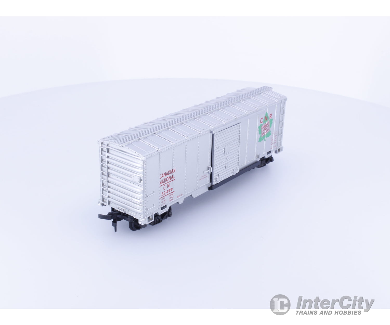 Model Power 7953 HO 40’ Steel Boxcar Canadian National (CN) 521499 Freight Cars