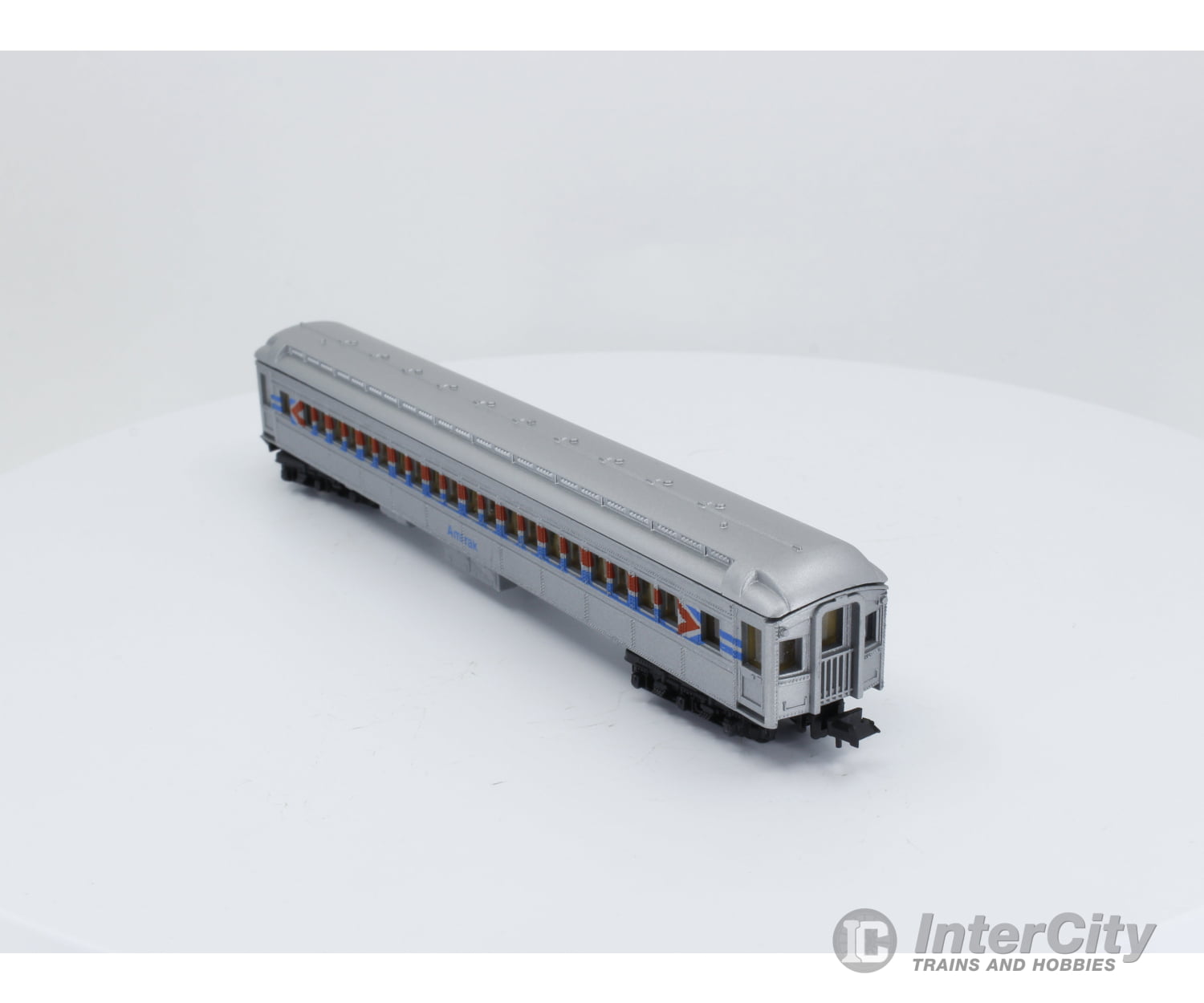 Model Power 8623 N Passenger Car Amtrak (Amtk) (1) Cars