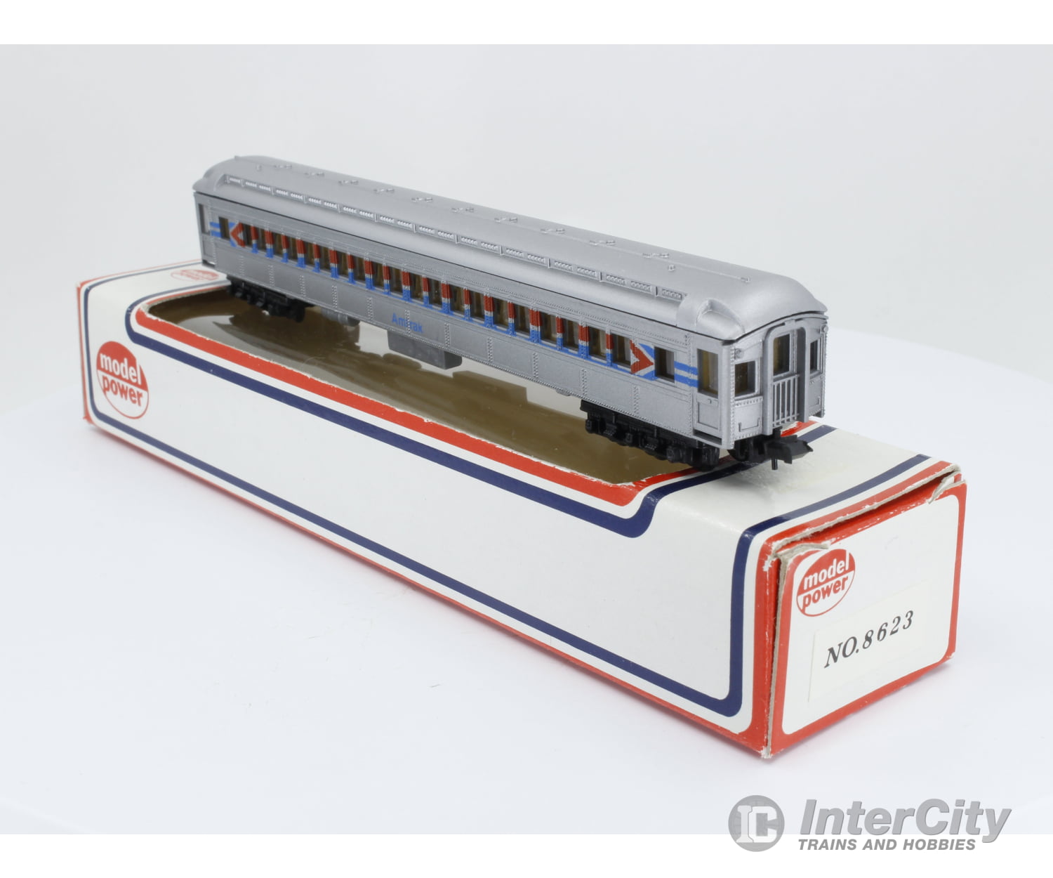 Model Power 8623 N Passenger Car Amtrak (Amtk) (1) Cars