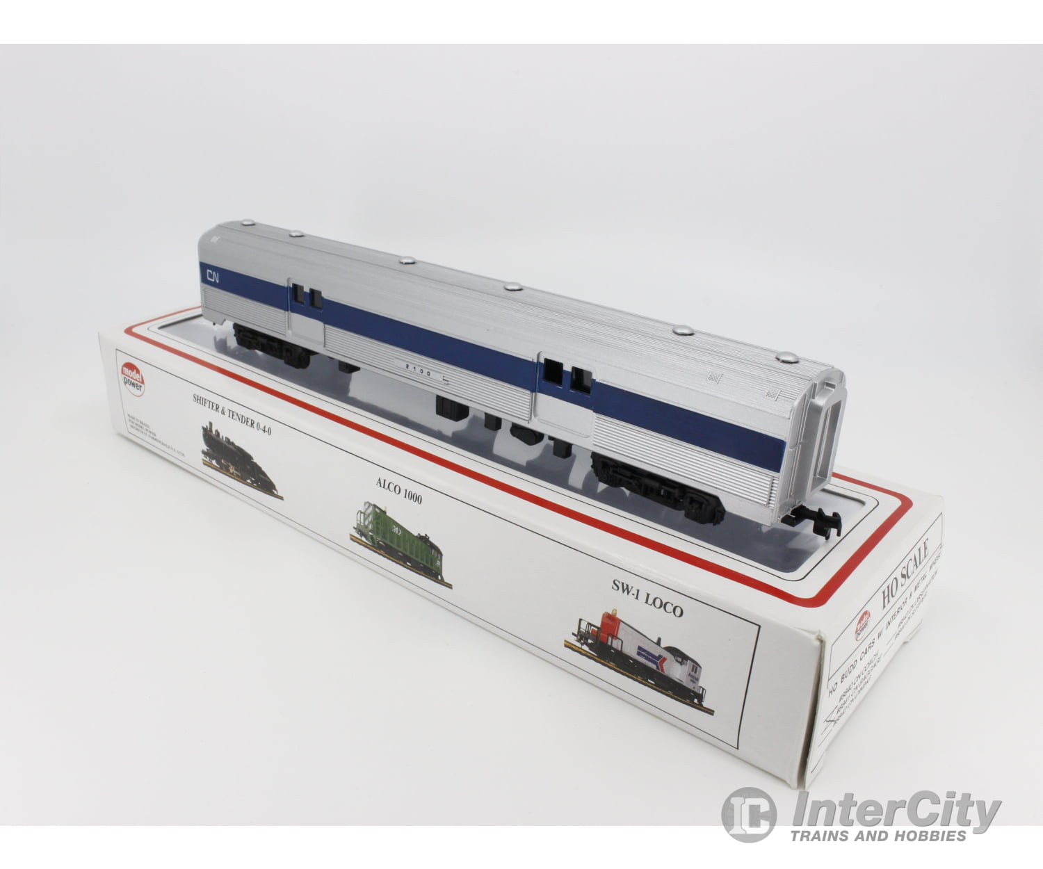 Model Power 8841 Ho Baggage Passenger Car W/Interior And Metal Wheels Canadian National (Cn) 2100