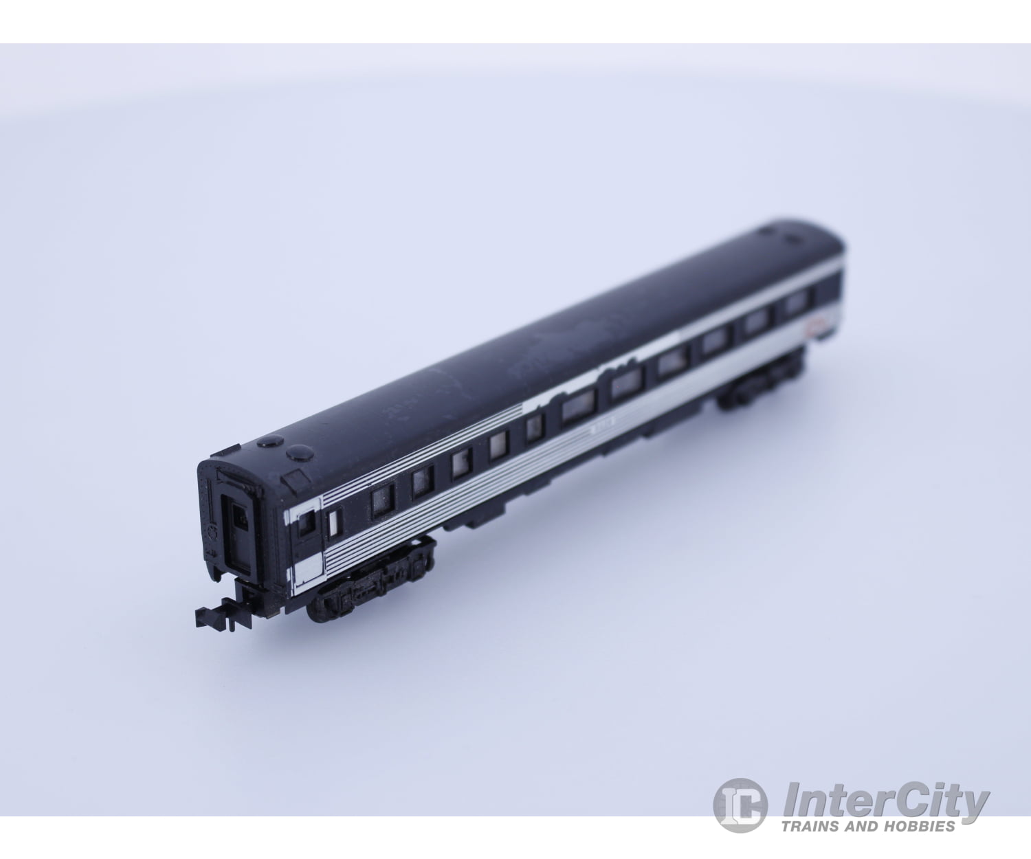 Model Power N Standard Passenger Coach Canadian National (CN) 3028 Passenger Cars