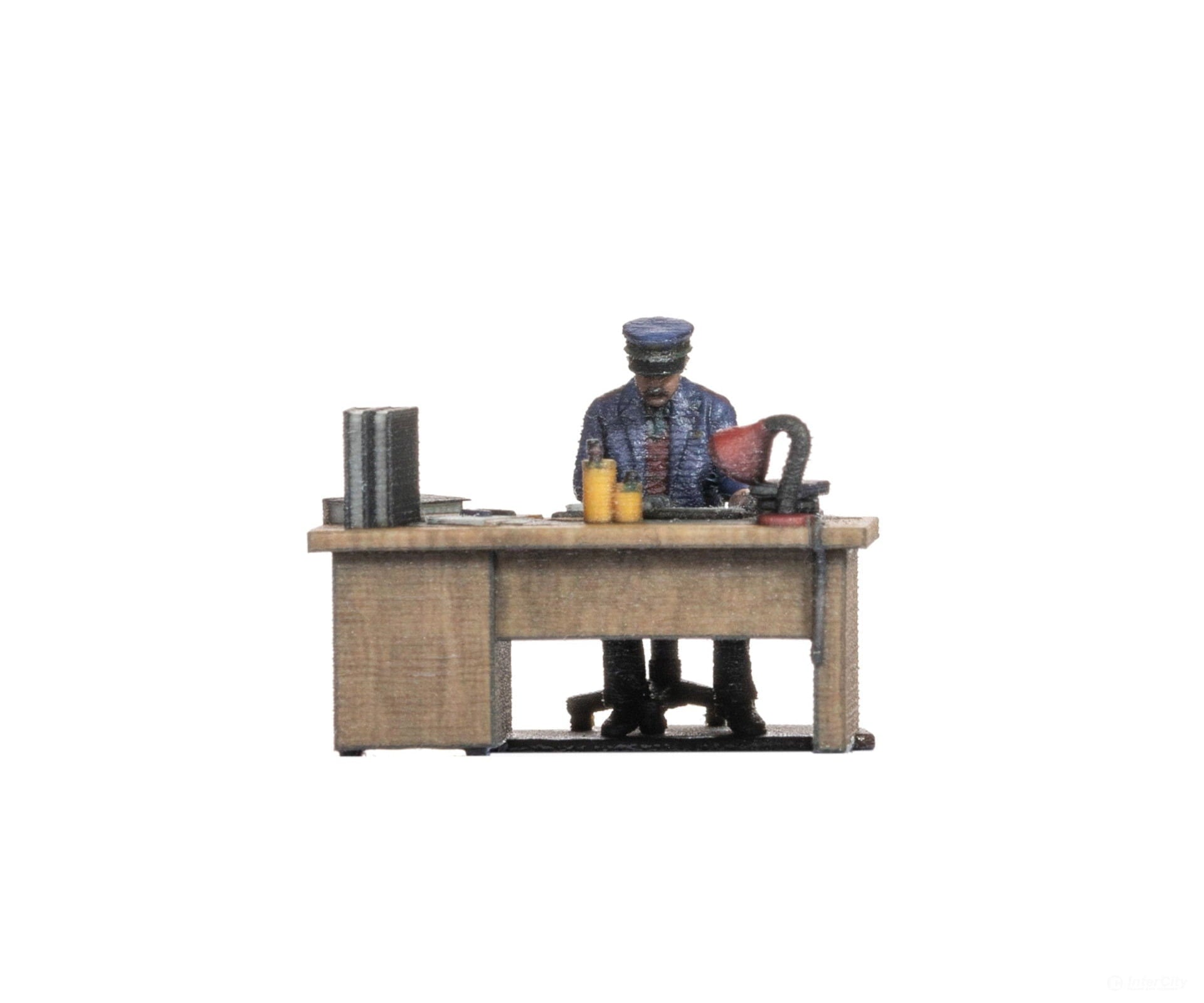 Noch 10220 HO Railway Official at his Desk Figures