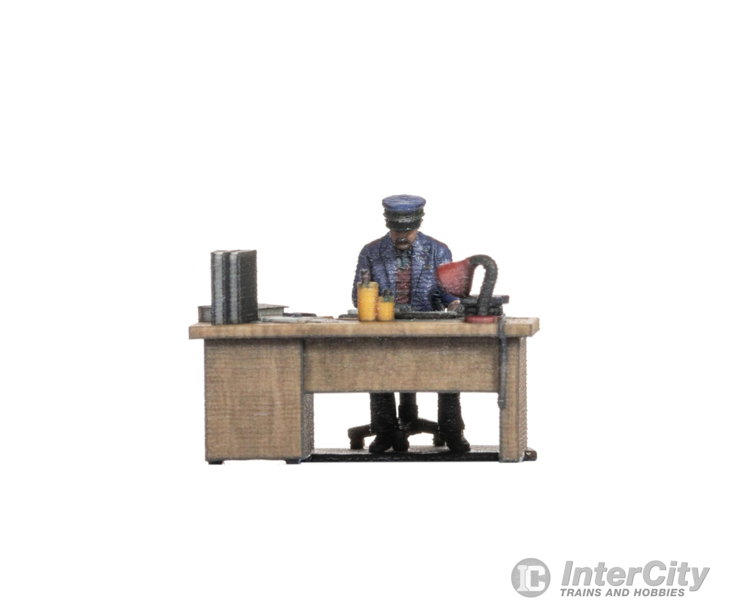 Noch 10220 HO Railway Official at his Desk Figures