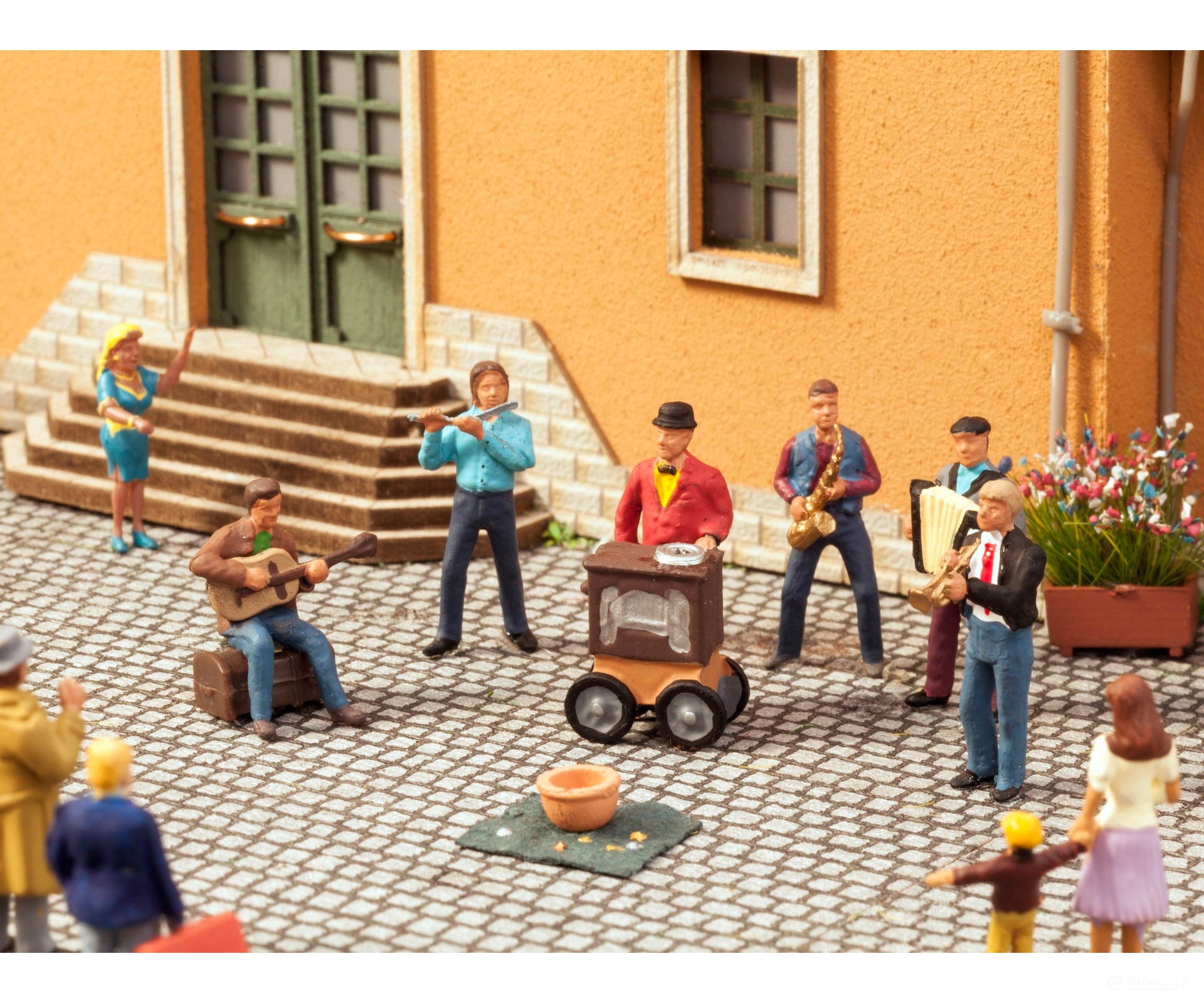 Noch 12955 N Street Musicians Figures