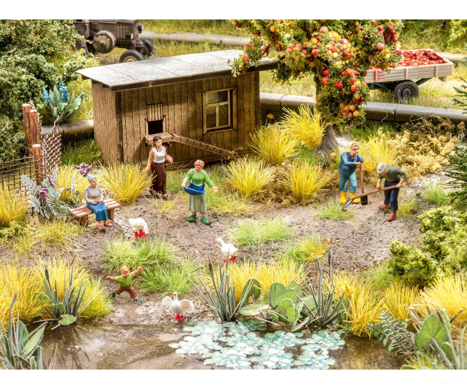 Noch 12960 N On the Farm Figures