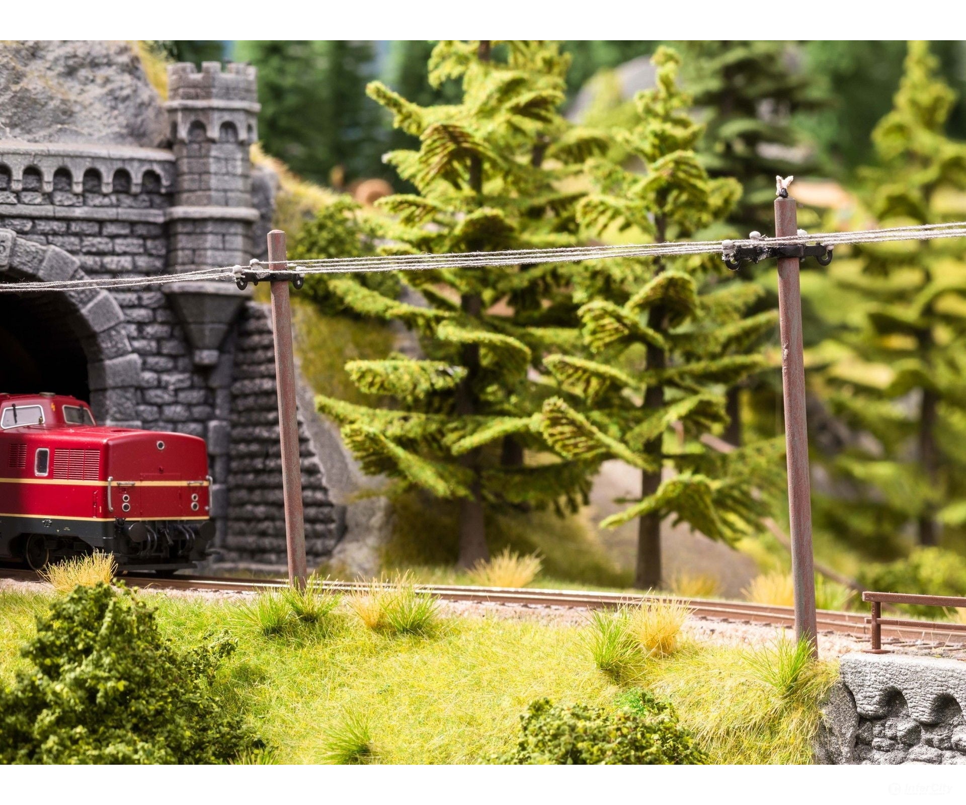Noch 13160 HO Telegraph Poles Figures