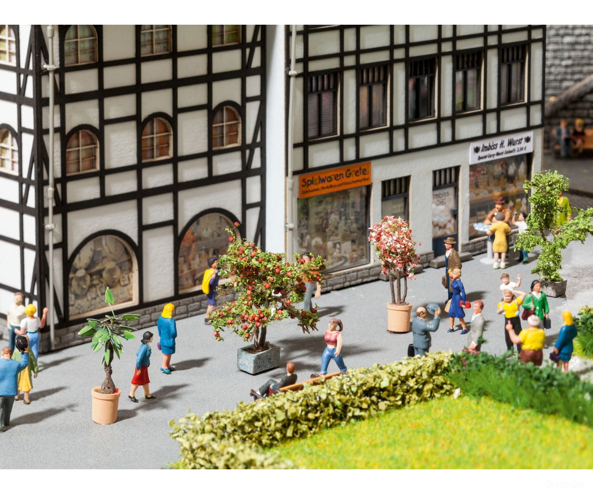 Noch 14020 HO Ornamental Plants in Flowerpots Trees & Vegetation
