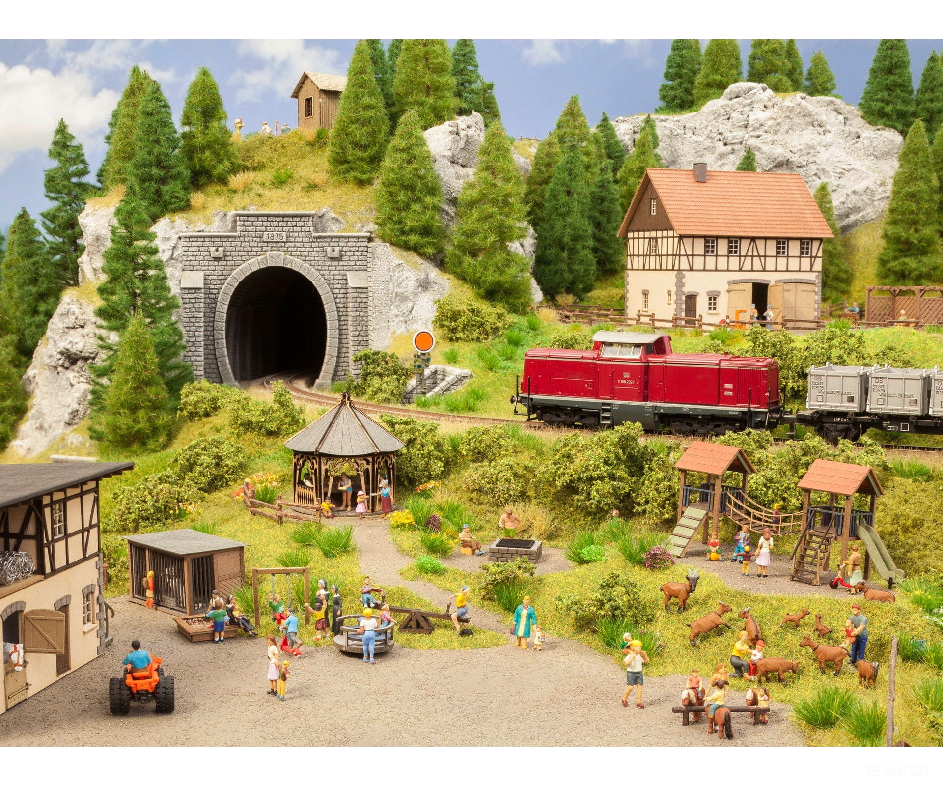 Noch 14367 HO Adventure Playground Scenery Details
