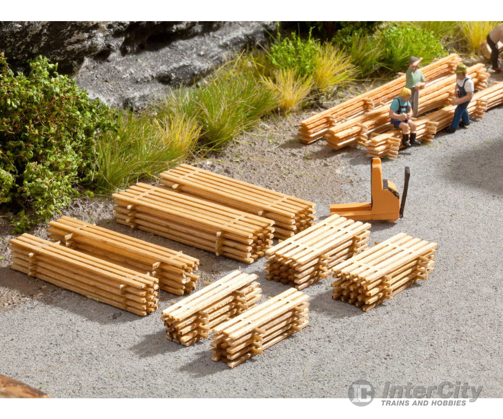 Noch 14628 N Piles of Planks 8 piles Scenery Details